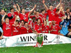 Bayern Munich lifted the 2001 Champions League trophy after beating Valencia on penalties